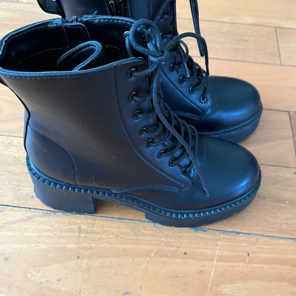 Dolce vita black women boot 8M - Picture 3 of 6